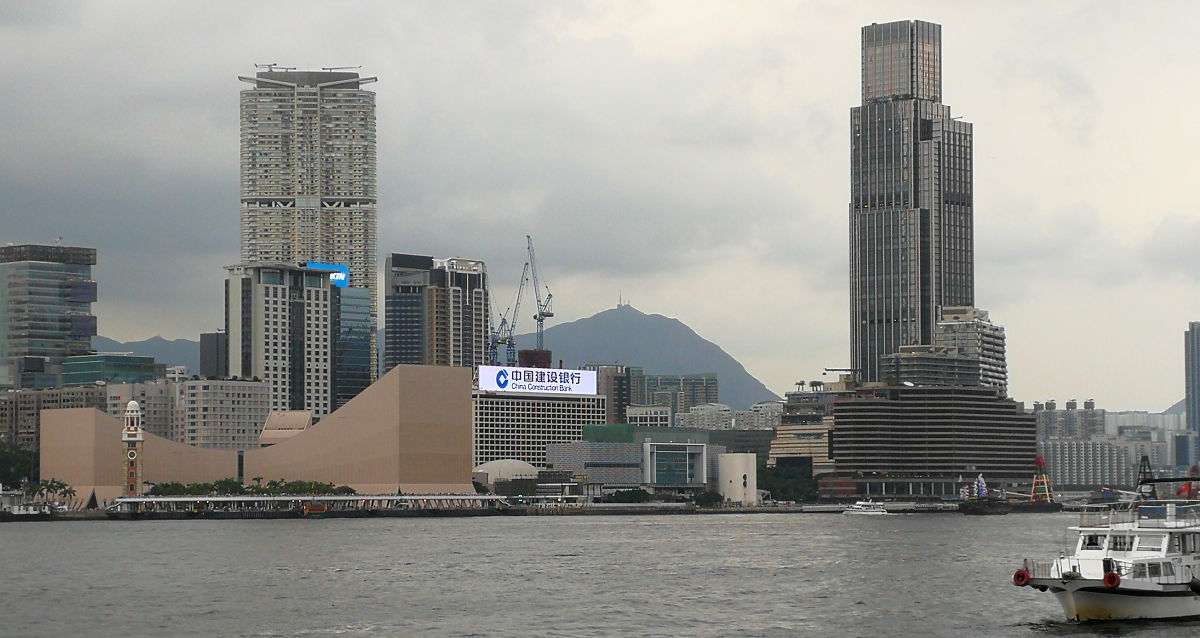 15VIP太阳成显示知识锦集：如何做好户外LED显示屏的日常维护工作?